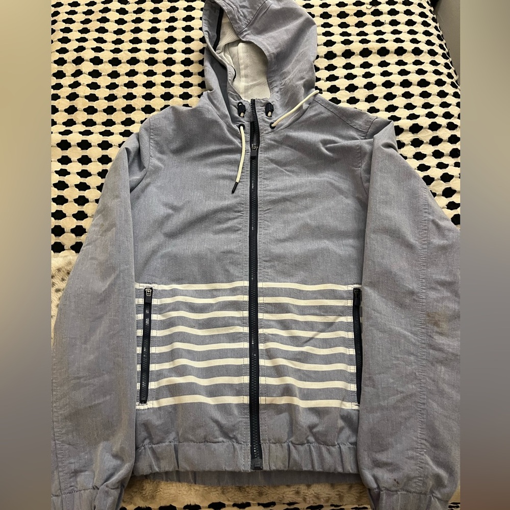 Tommy Hilfiger Light Blue / Gray Striped Hooded Windbreaker Jacket – Size SP